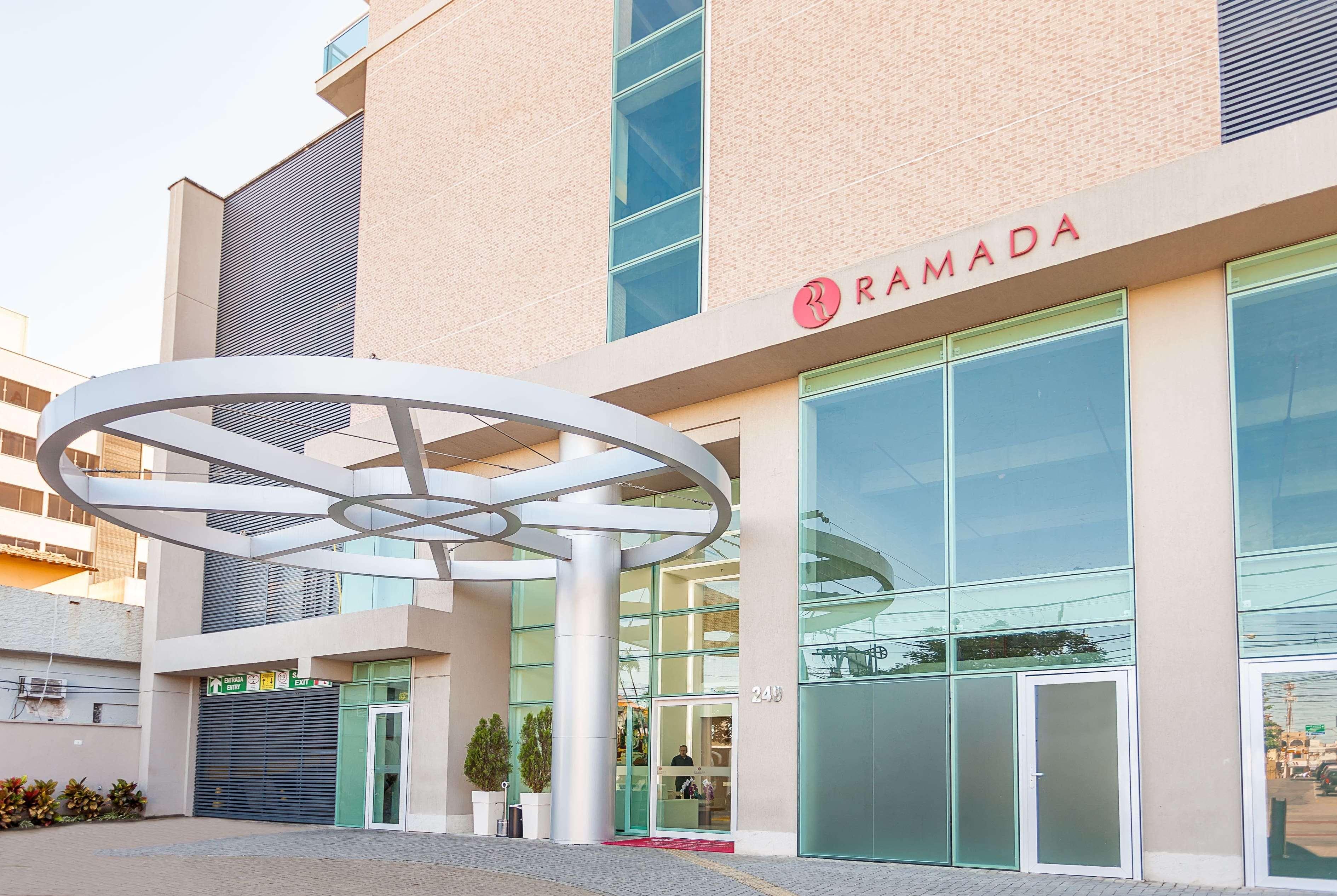 Ramada By Wyndham Macae Hotel & Suites Eksteriør billede